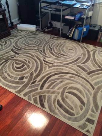 Rooms to Go rug