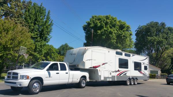 RV 5th wheel and Bumper Transport car hauling and towing (Your house)