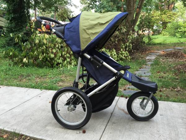 Schwinn jog stroller (Tuckahoe)