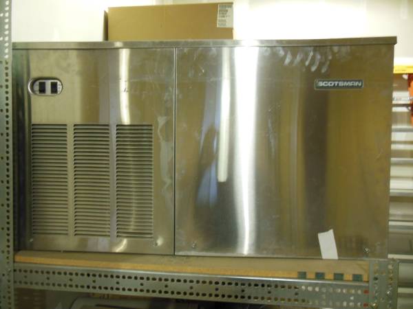 Scotsman 1200  Water Cooled Ice Machine