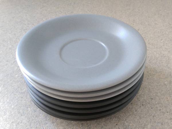 SET of 7 SMALL SIDE PLATES  Dishes
