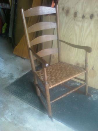 shaker rocking chair authenic mid to late 1800s