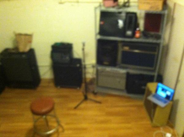 Shared 15x14 music rehearsal space (100) (SE SE 3rd amp Madison)