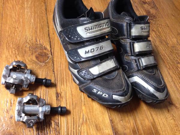 Shimano Clipless Pedals amp Shimano size 11 mens cycling shoes