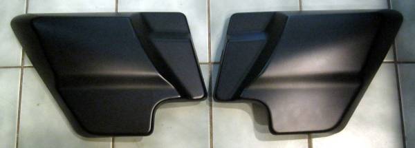 Side covers for a H D FL Touring FLHR Roadking