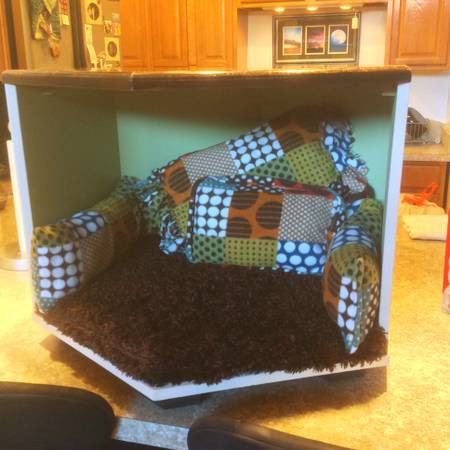 Side tablepet beds (South Anchorage)