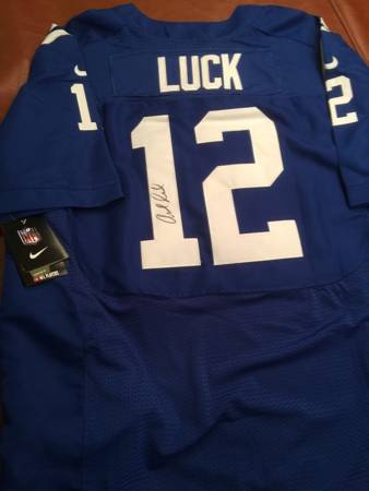 Signed Colts Andrew Luck jersey with COA (Noblesville)