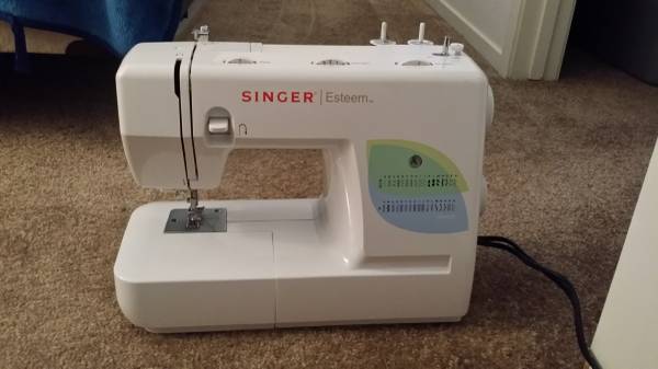 Singer Esteem Sewing Machine