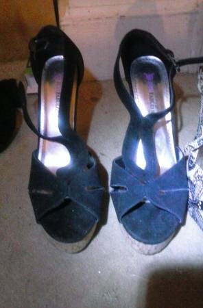 size 11 just fab heels (2 pair)