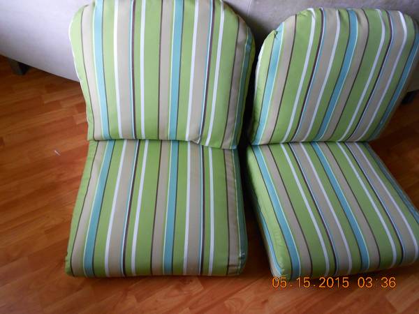 SKILLED  SEAMSTRESS HOMEDECOR SLIPCOVERS, THROW PILLOWS, CUSHIONS (RALEIGH)