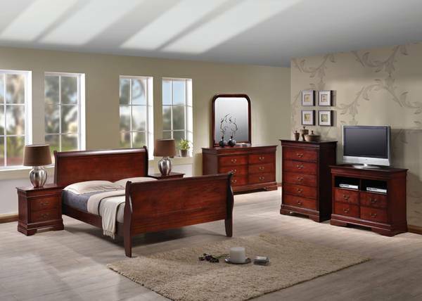 SLEIGH BEDS   Cherry Qeen size  today
