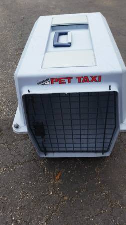 Small pet carrier by petmate (manchester nh)