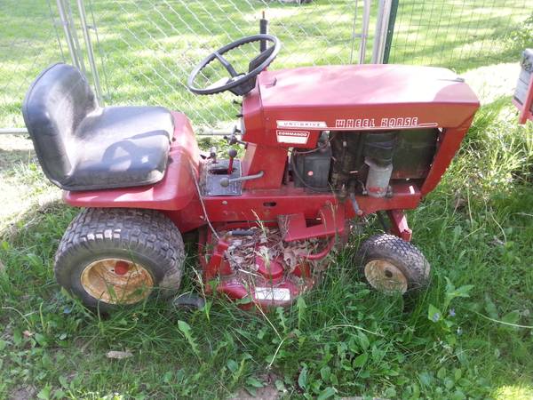 Small Wheel Horse Lawn and Garden Tractor (windham)