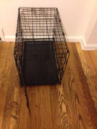 Smaller dog cage (Clifton)