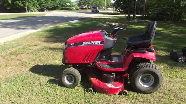 Snapper Riding Lawnmower 50 cut 22 HP Runs amp Cuts Good  Great Deal