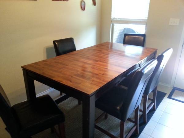 SOLID WOOD KITCHENDINING TABLE