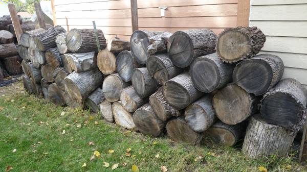 Someone needed to split approx 230 logs (Apple Valley)