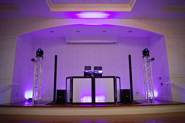 Sound Tech  Assistant Needed for Mobile DJ Company... (Bellevue)