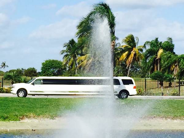 South Florida Limousine cheap airport transfer (Fort Lauderdale)