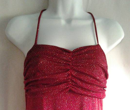SPARKLY LONG RED DRESS
