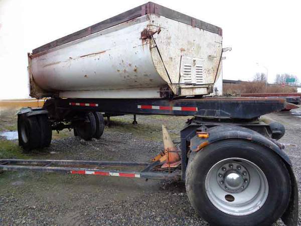 st31294 1978 Reliance 12FT Steel Tub Pull Transfer Trailer On Sale