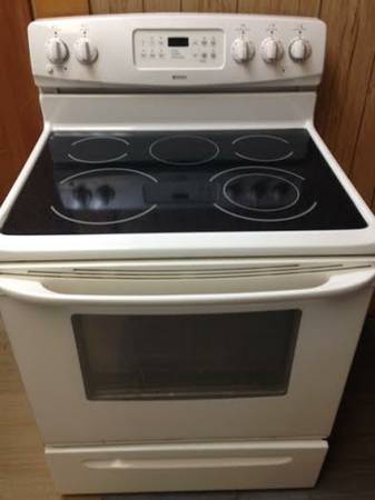 Stove Kenmore(ALMOND)30 DAY WARRANTY