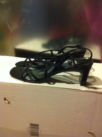 Stuart Weitzman Black Patent Sandals Size 7.5