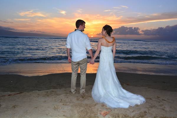 Stunning amp Affordable WEDDING Photographer (Maui)