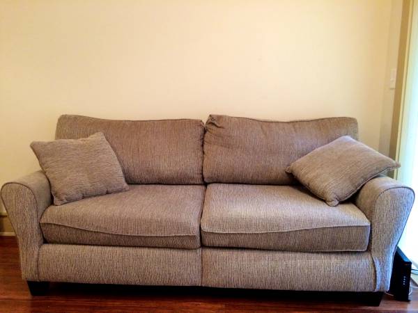 SUPER COMFY COUCH