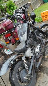 suzuki intruder vs800 (rat bike)