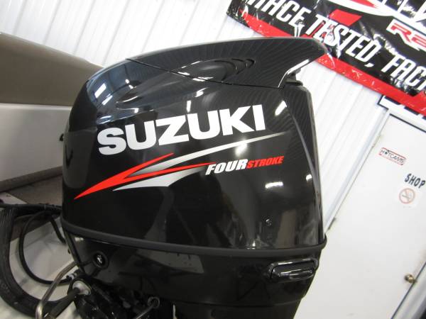 SUZUKI OUTBOARD MOTORS