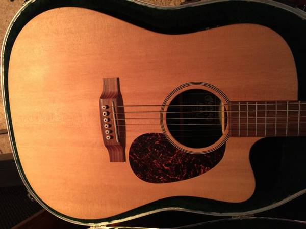 Sweet Martin DC1XE acoustic electric with 200 case