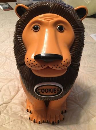 Talkin Roaring Lion Hinged Cookie Jar