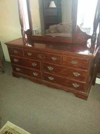 Thomasville Bedroom set