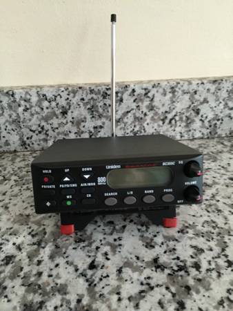 Uniden CB Radio police scanner