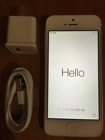 Unlocked iPhone 5 16gb white