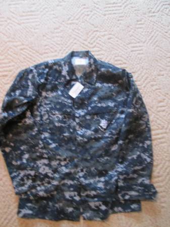 US Navy working uniform shirt