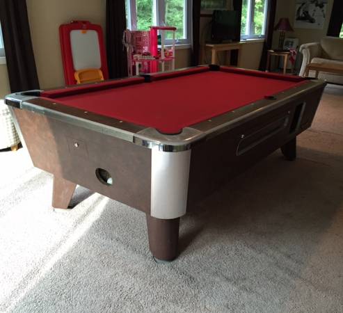 Valley 7 FT pool Table with Ball Return