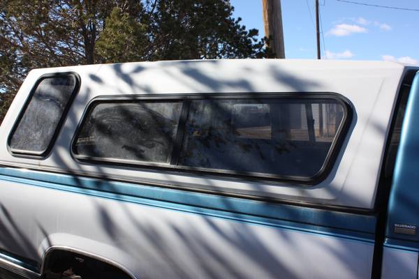 Very Nice Truck Topper Camper Shell