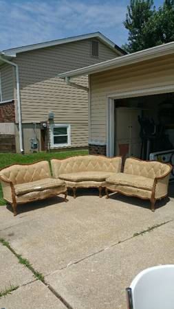 VINTAGE 3 PIECE SECTIONAL