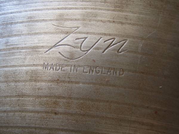 vintage crash ride cymbal 18 rare ZYN England Loud Glassy V G Cond