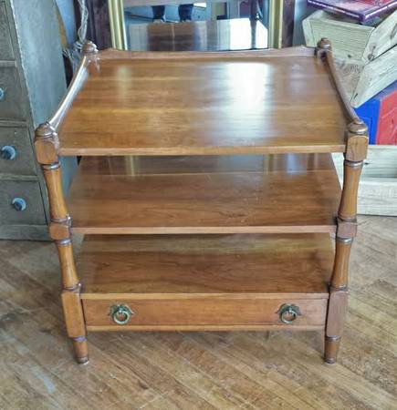 Vintage Maple End Table For Sale