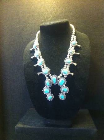 VINTAGE NAVAJO STERLING TURQUOISE NECKLACE