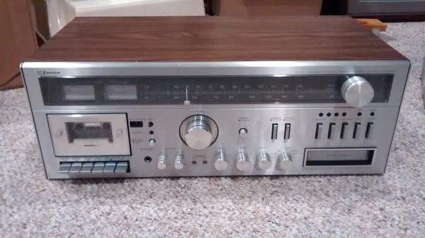 Vintage stereo system with working 8 track tape deck
