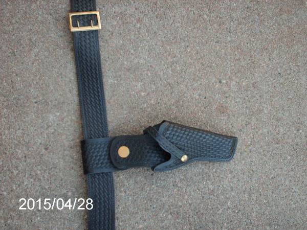 VTG. L. amp A. Hayward Ca. Black Leather holster