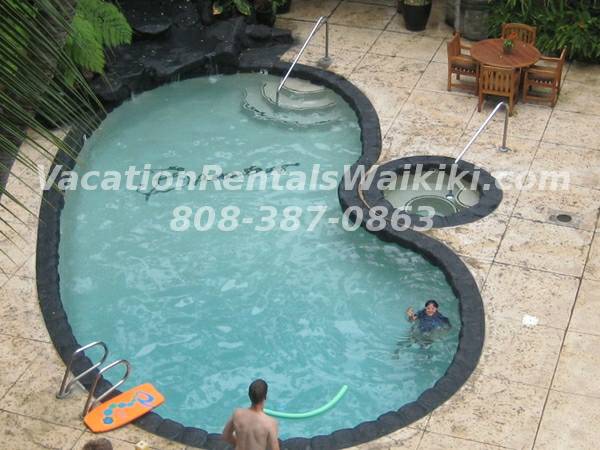 Waikiki Condo For Rent. Near Beach with Pool, Jacuzzi and Kitchenette. (Honolulu, Hawaii)