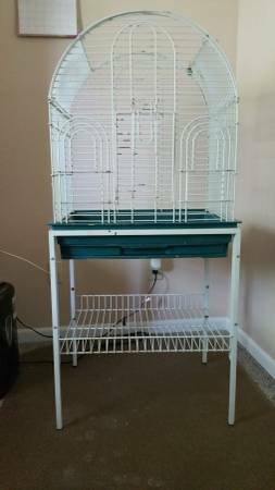 White bird parrot cage 80 (South West Indianapolis)