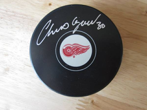 Wow CHRIS OSGOOD Autographed Signed DETROIT RED WINGS puck w COA