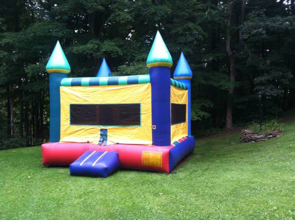 WOW PRICE ONLY 99.99  BOUNCE HOUSE PARTY RENTAL (CT  MASS)