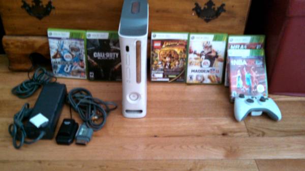 X Box 360  all cables one controller and 6 games
